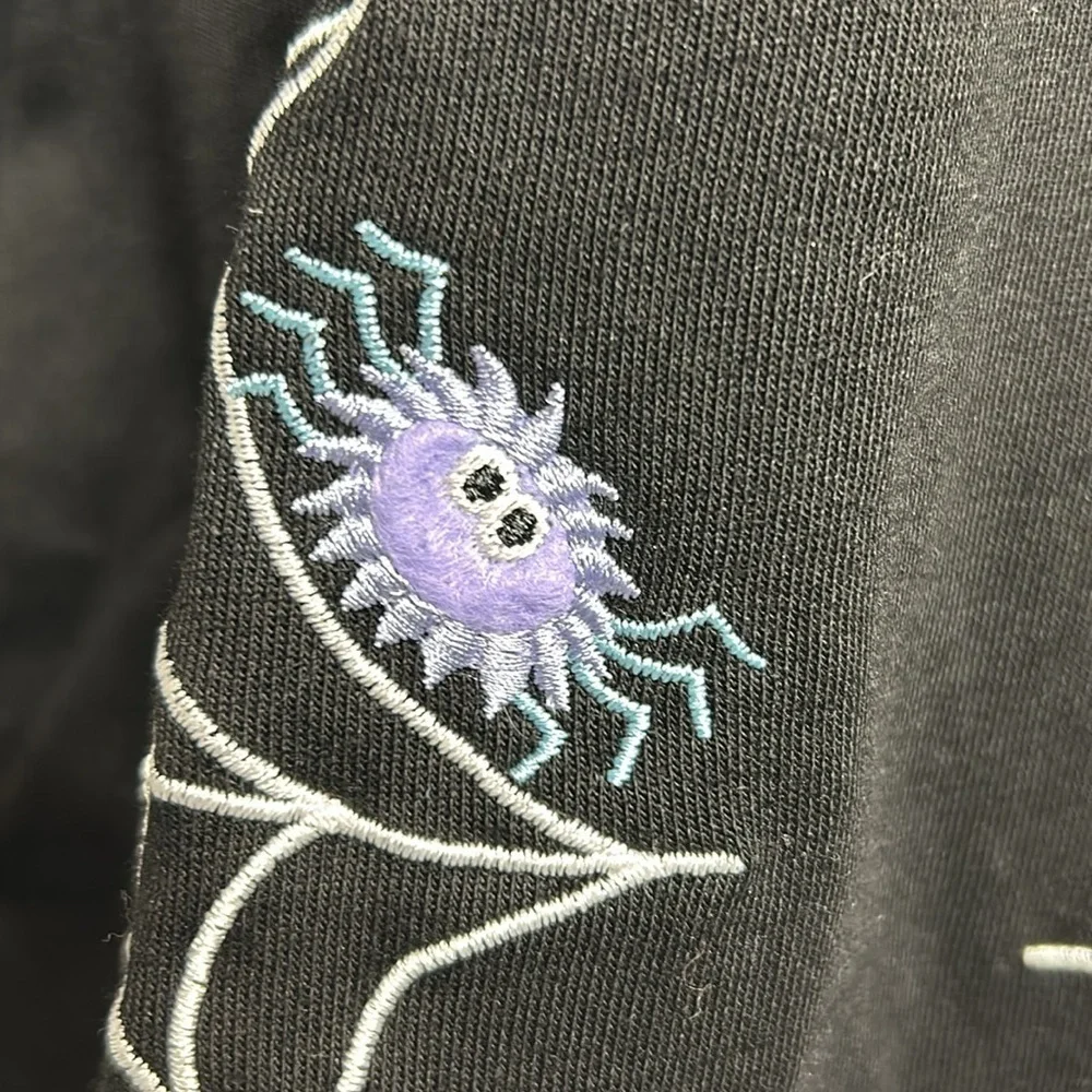 Women’s zip up Halloween spider shirt size extra large - Picture 4 of 5